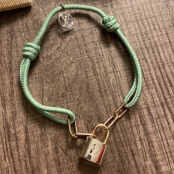Louis Vuitton x Virgil Abloh Silver Lockit Bracelet for Unicef - Picture 6 of 6